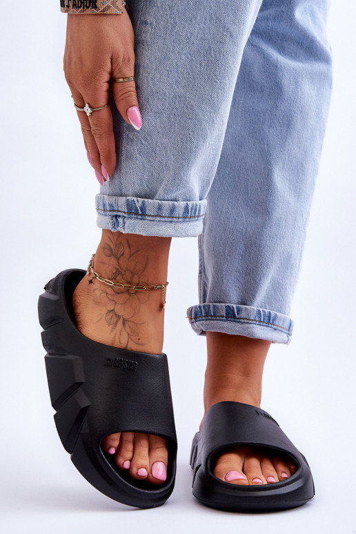 Jednoduché Dámske penové žabky Big Star LL274594 čierna