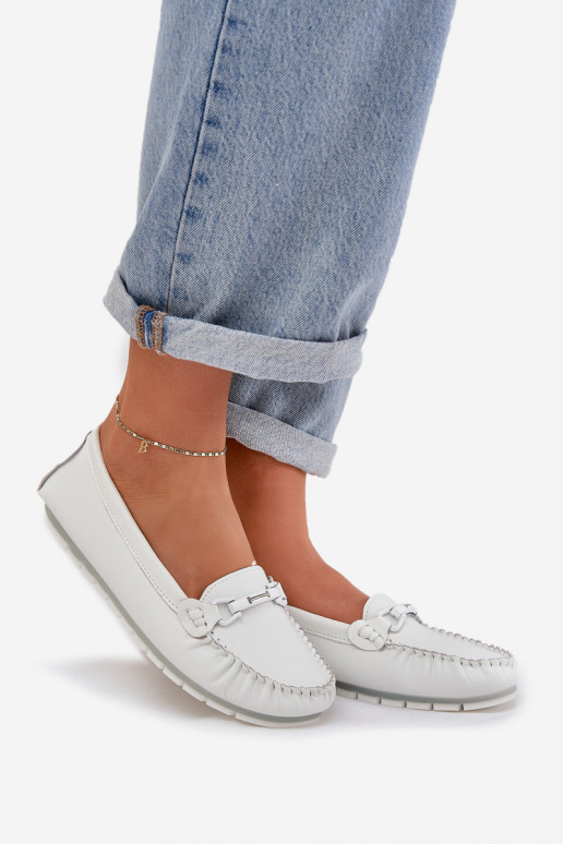rovná sa Kožené Mokasíny s ozdobami S.Barski LR51-547 biela farba rovná sa Kožené Mokasíny s ozdobami S.Barski LR51-547 biela farba