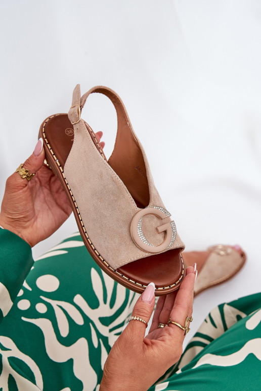 Ploché sandále s ozdobami béžová Haliones