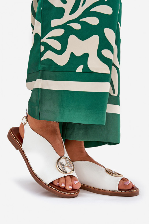 rovná sa Elegantný štýl sandále s ozdobami biela farba Iseliria