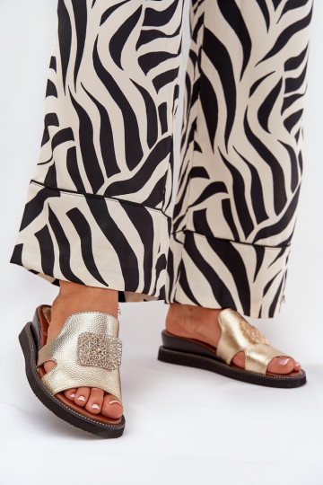 Dámske papuče Zapnuté INedge Eko Kožené s ozdobami zlatej farby Sarela