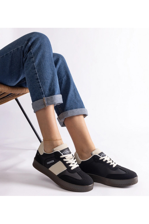 Čierne tenisky na platforme s...