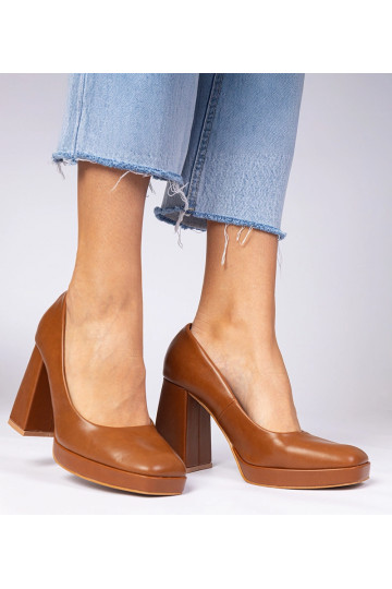 Hnedé lodičky na masívnom... 2