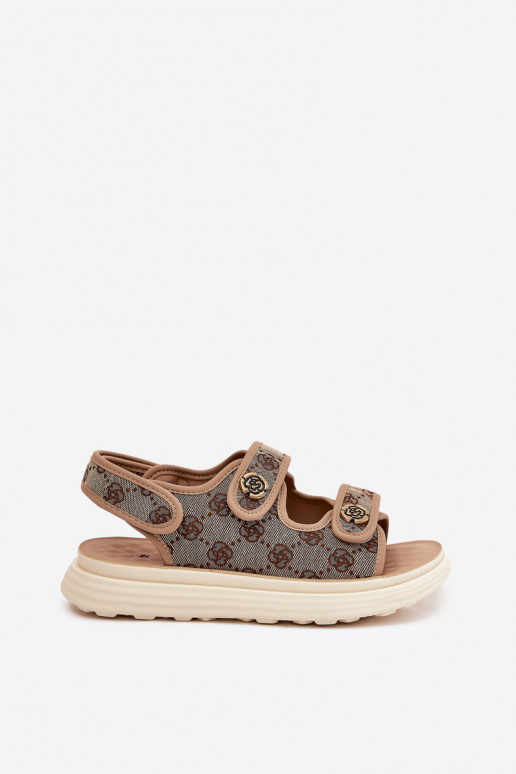 Dámske Vzorované materiál sandále Ze zlatej farbymi Detalami khaki farby Pefese Dámske Vzorované materiál sandále Ze zlatej farbymi Detalami khaki farby Pefese