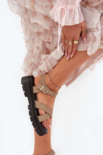 Dámske sandále s platformou z eko kože khaki farby Gevinniser 2