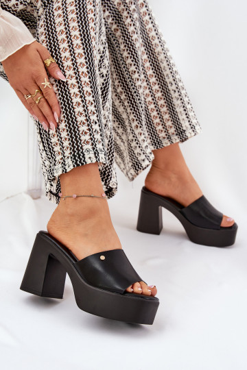 Dámske Papuče z eko kože s podpätkami a platforma čierna Tamirella