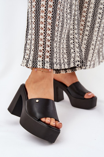 Dámske Papuče z eko kože s podpätkami a platforma čierna Tamirella 2