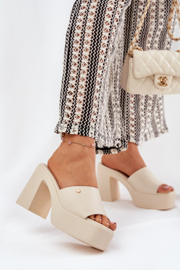 Dámske Papuče z eko kože s podpätkami a platforma slonovina Tamirella