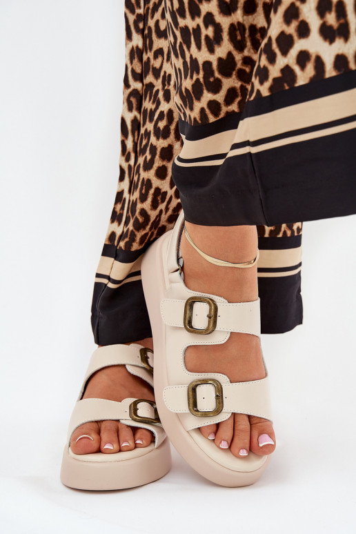 Dámske sandále s platformou I Koturnie s prackami béžová Genorre Dámske sandále s platformou I Koturnie s prackami béžová Genorre
