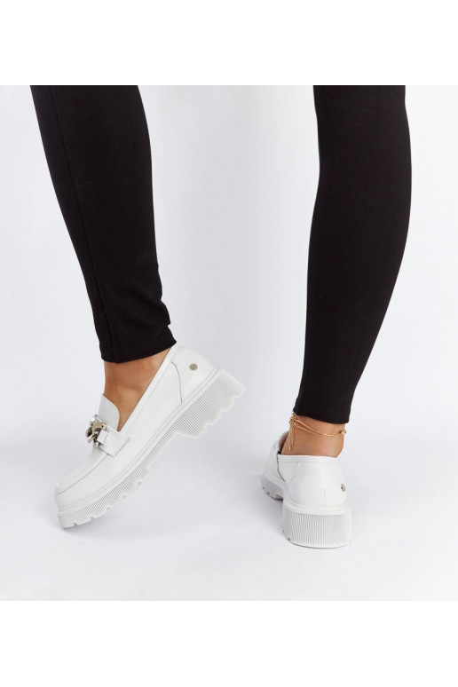 Biele kožené mokasíny GOE LL2N4038